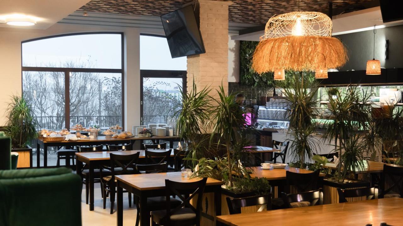 Dworek Jablonna Jablonna Majatek Esterno foto